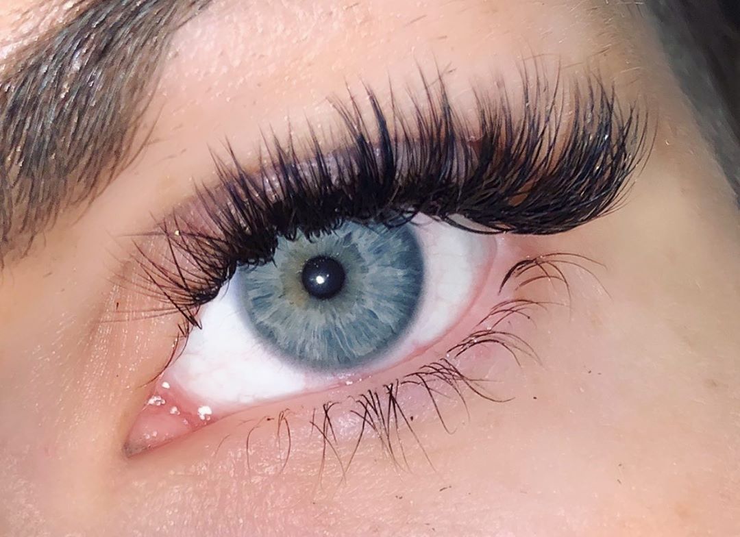Best Products for Eyelash Extension Aftercare