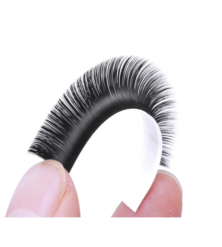 Fadlash professional easy fan volume lashes for lash artists.