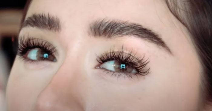 Lash extension at home