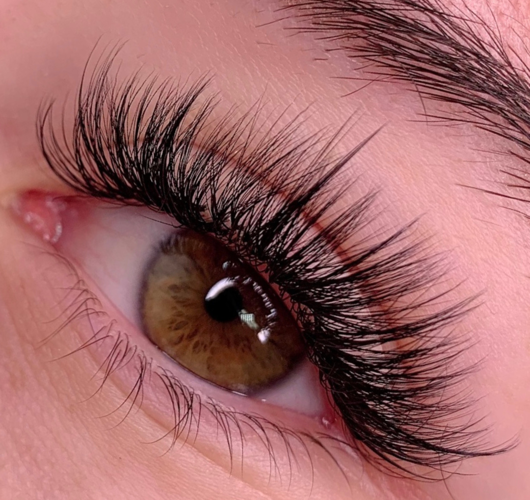 Things Need to Do Before Applying Lash Extensions