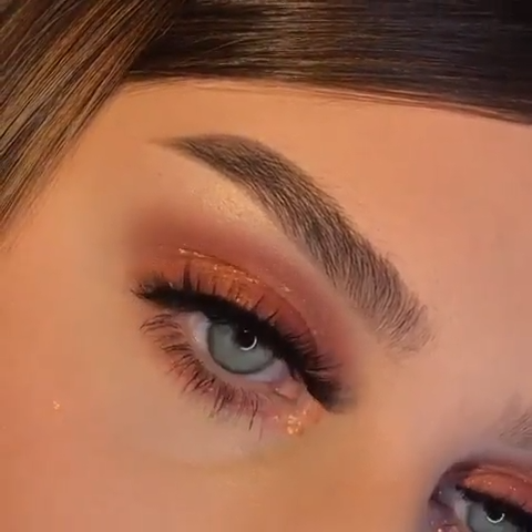 Why Are My Eyelash Extensions Falling Out