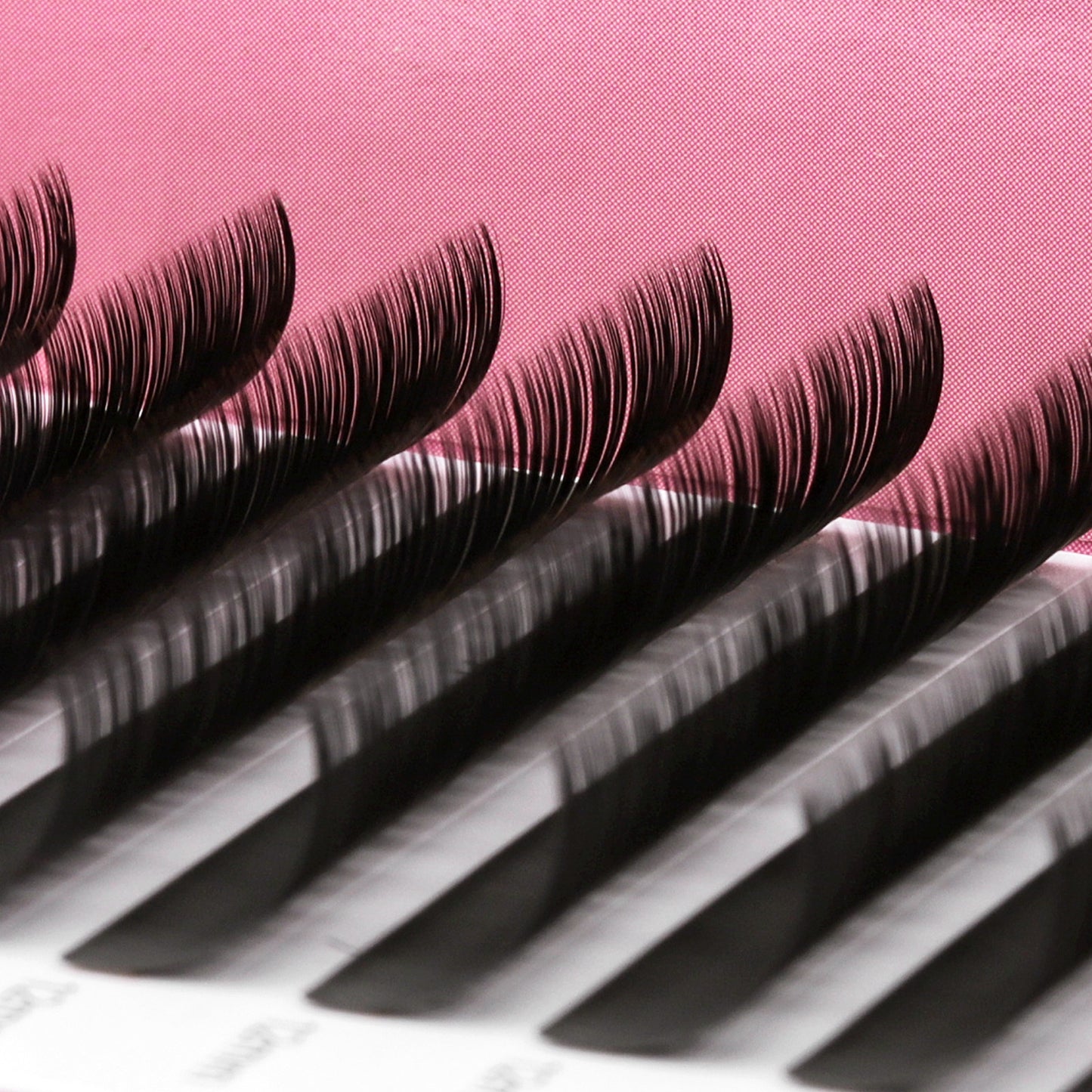 Neat and Orderly Fadlash Classic Lashes Densely Packed in Row and Safe Material.