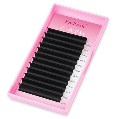 Close-up of Fadlash Easy Fan Lash Roots - True Depth from Root to Tip for Seamless Blending.